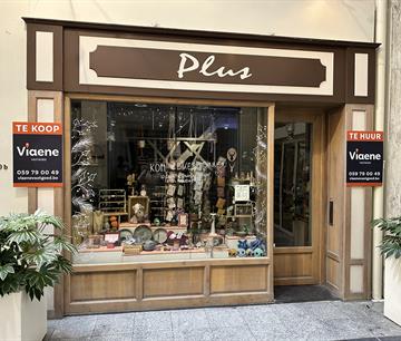 Handelsgelijkvloers Te huur Oostende