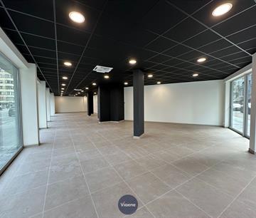 Handelsgelijkvloers Te huur Oostende