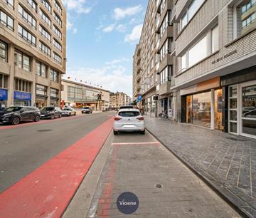 Handelsgelijkvloers Te huur Oostende