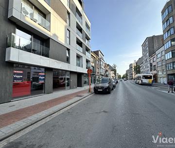 Handelsgelijkvloers Te koop Oostende